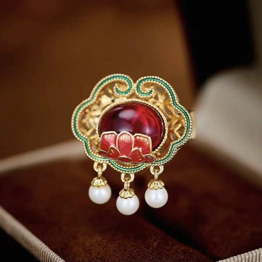 铜合金合成锆石胸针 时尚气质百搭红色祥云胸针6136