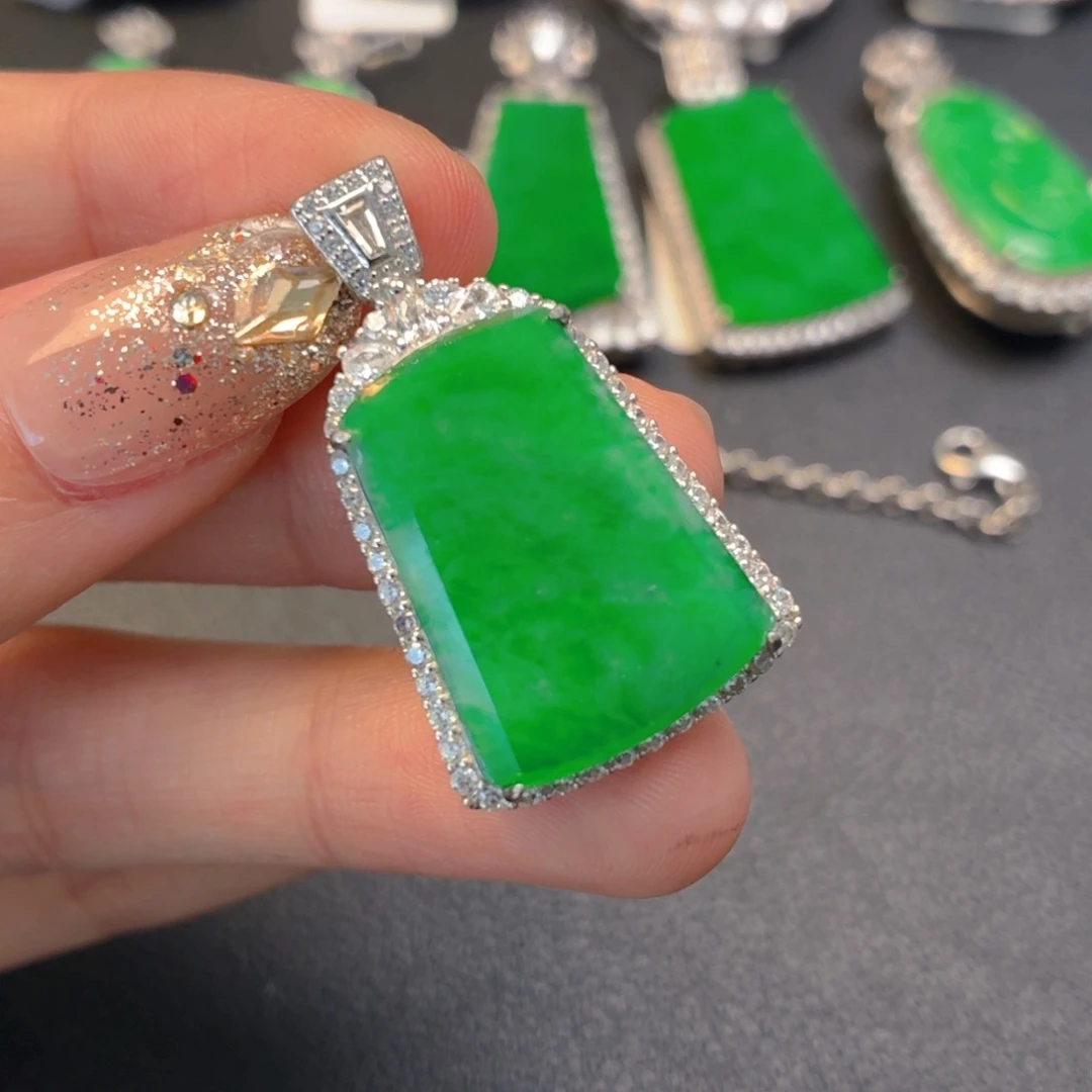 翡翠银S925镶嵌颈饰