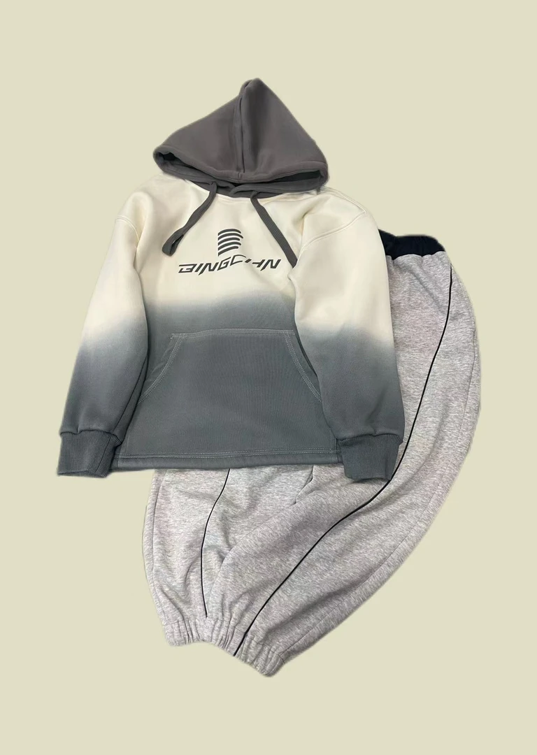 雪儿男童605冬季加绒大兜帽衫运动休闲宽松