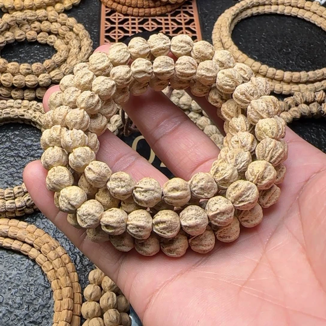 柏香籽/百香籽吊坠周****看