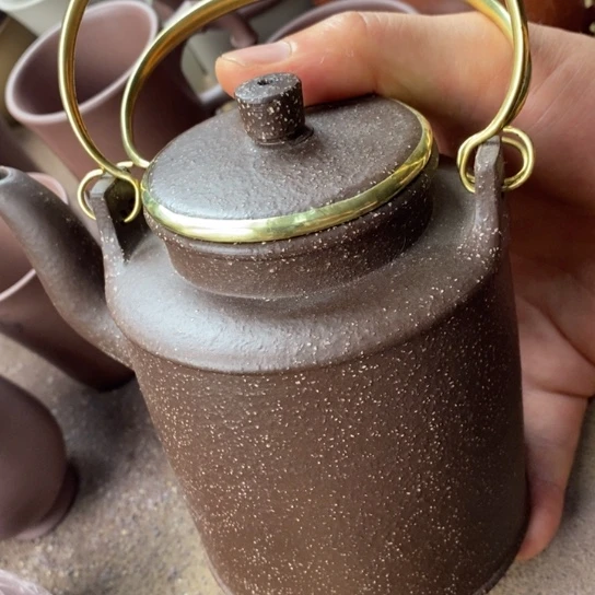 茶壶紫砂纽****哥宜兴紫砂壶