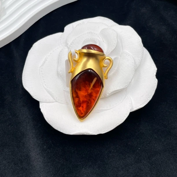 95新 Givenchy/纪梵希 纪梵希立体棕色渐变胸针/jfx00598