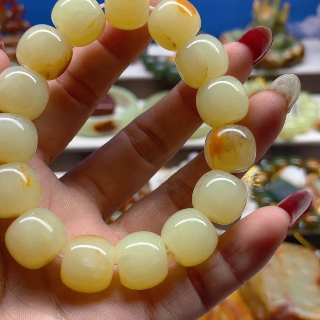 透闪石质玉未镶嵌手串