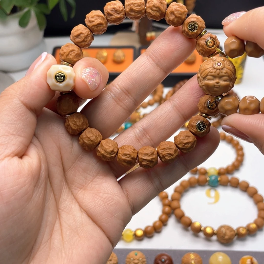 柒****手串猴头核桃龙蛇➕四标拉姆➕配饰