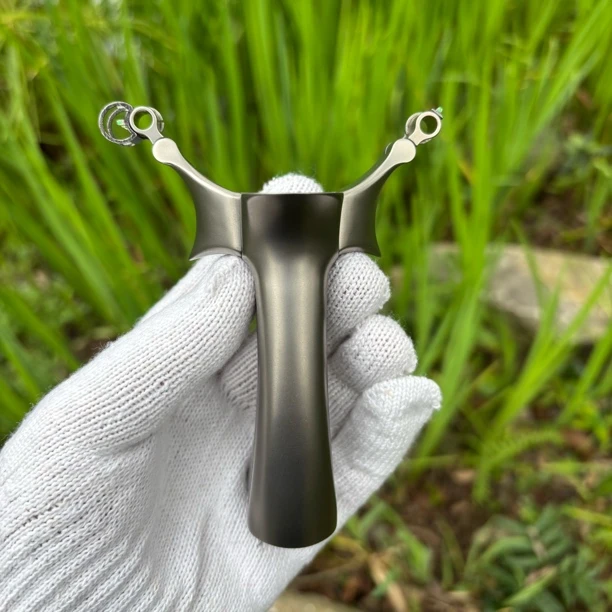 新款猎鹰单卡原灵龙单卡弹弓钛合金户大威力玲珑扁皮筋户外高精准