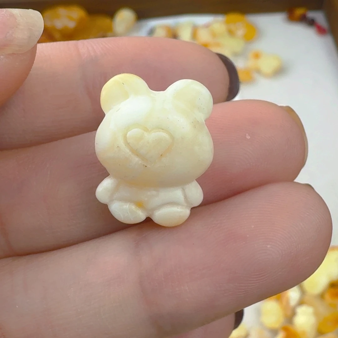 蜜蜡未镶嵌珠宝奇石全品 17.8×13.8×9.7mm