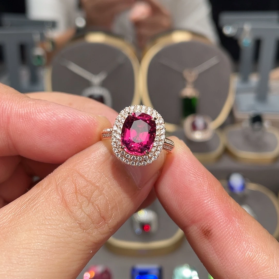 碧玺戒指18K金镶嵌3.68ct