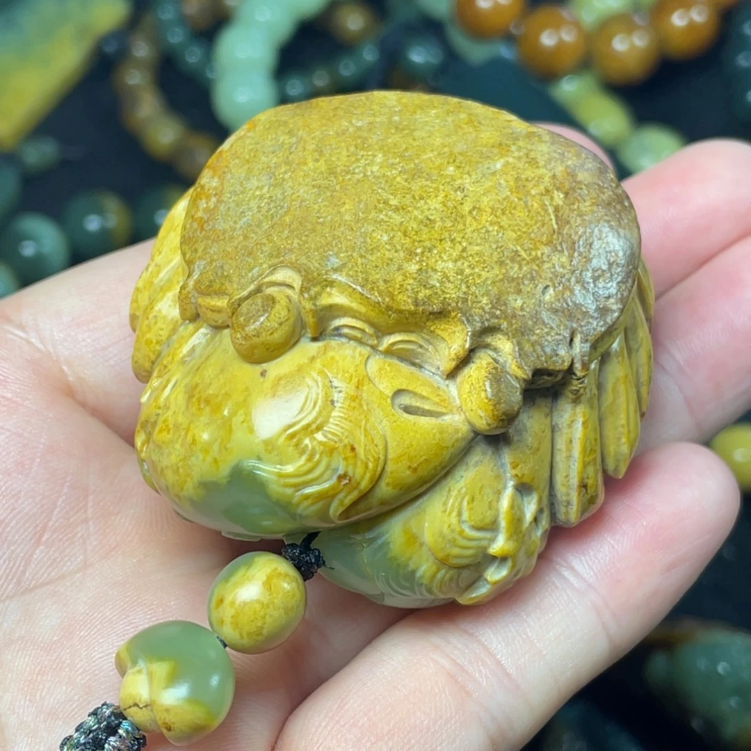 清***来颈饰未镶嵌岫岩河磨玉（透闪石质玉）
