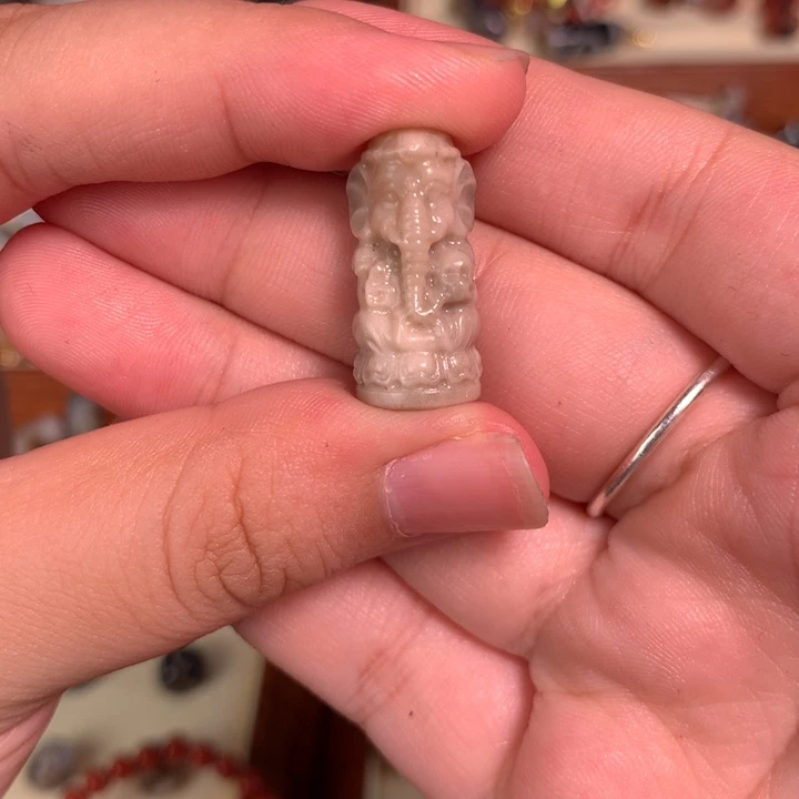 未镶嵌颈饰玛瑙/玉髓53四壁象神