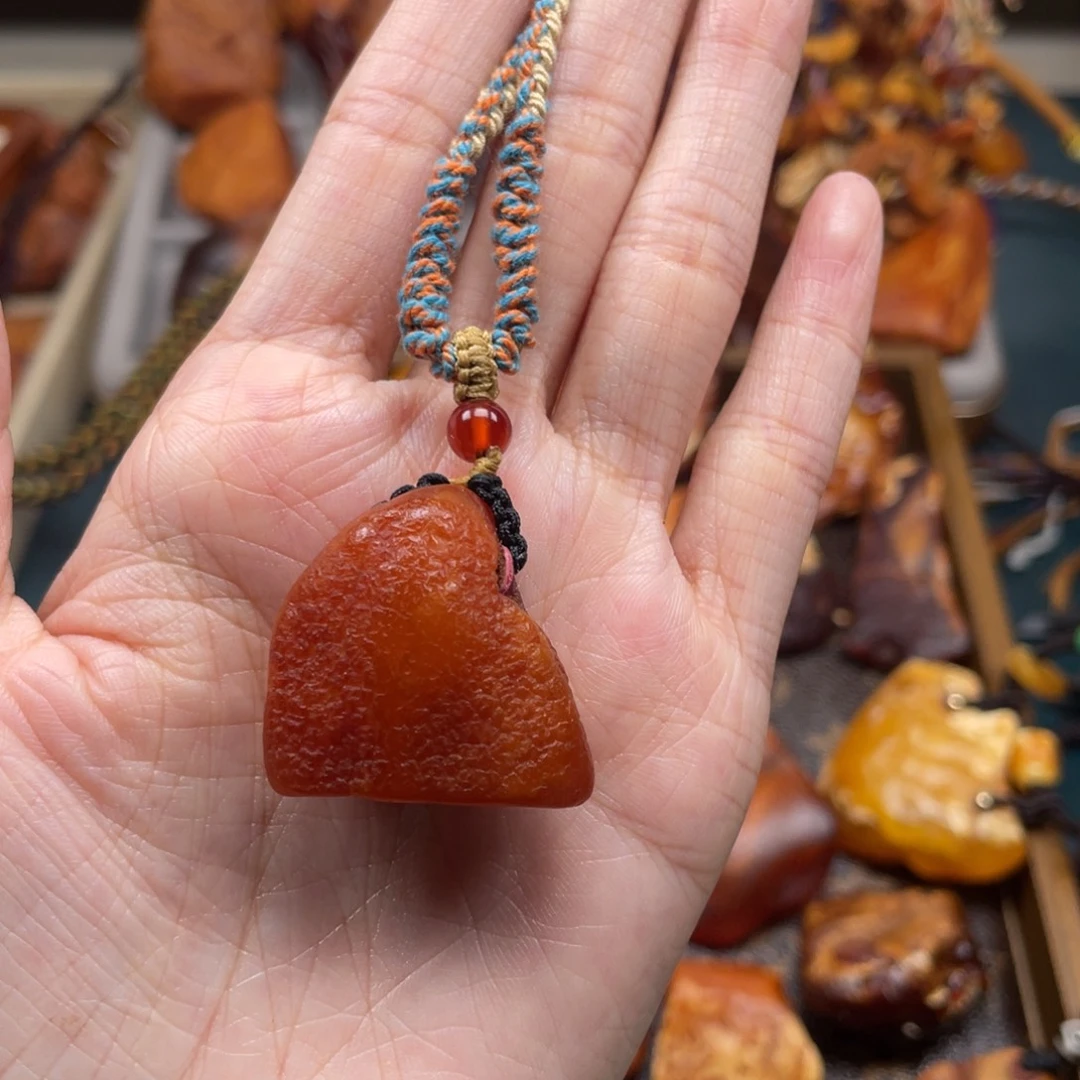 琥珀未镶嵌珠宝奇石