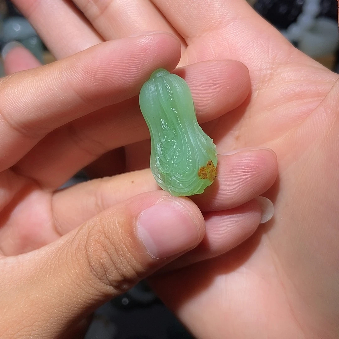 玉***）颈饰未镶嵌和田玉