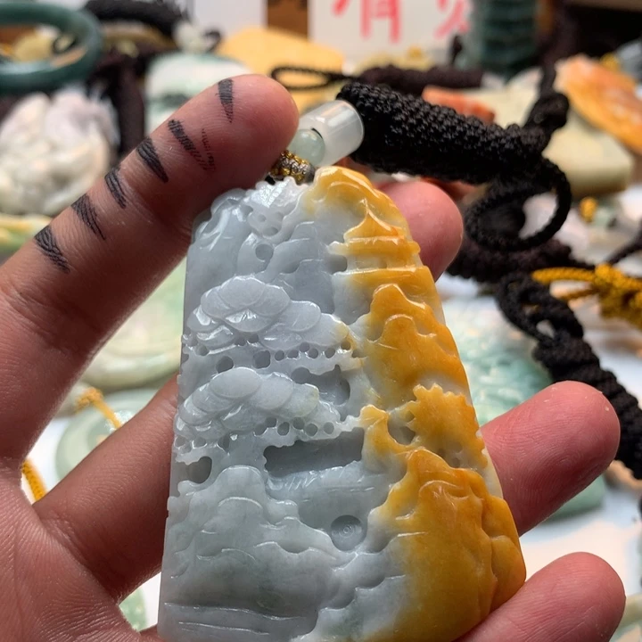 翡翠未镶嵌颈饰保真天然a货翡翠