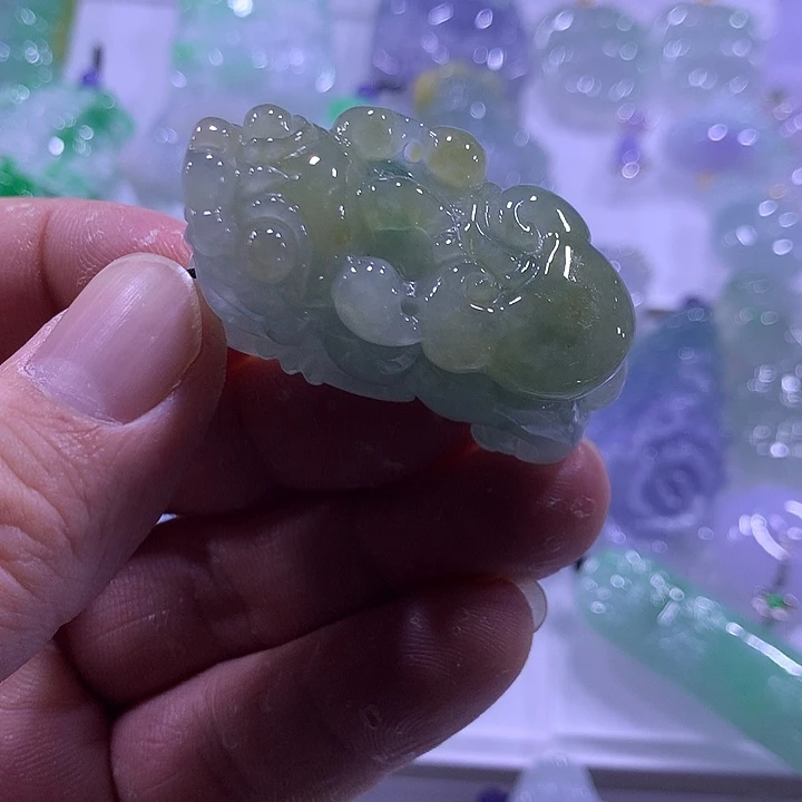 翡翠未镶嵌颈饰天然翡翠A货吊坠