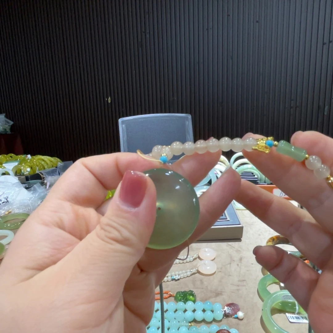 蛇纹石玉手镯未镶嵌?****?