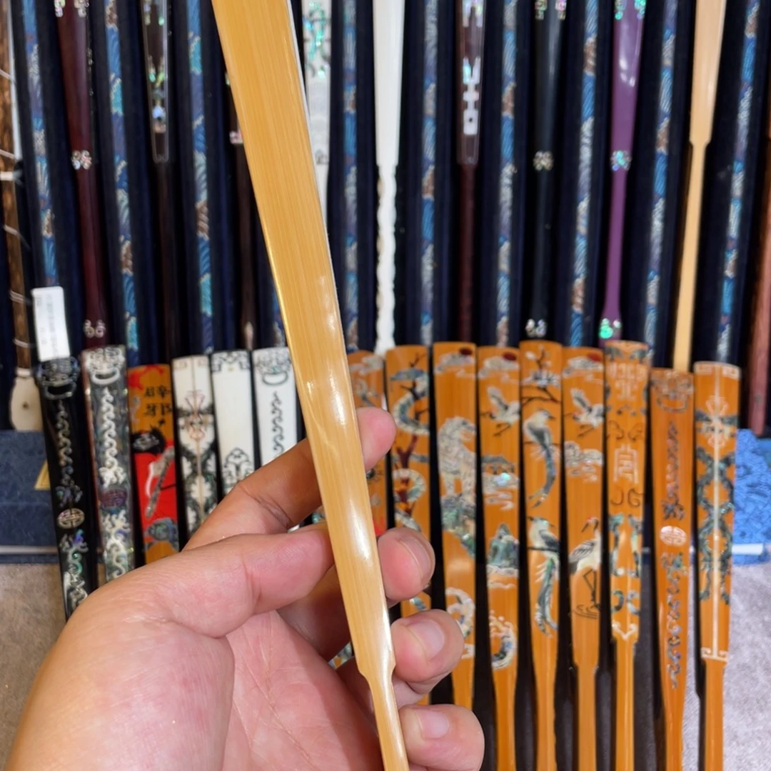 扇子手工制作工艺精湛