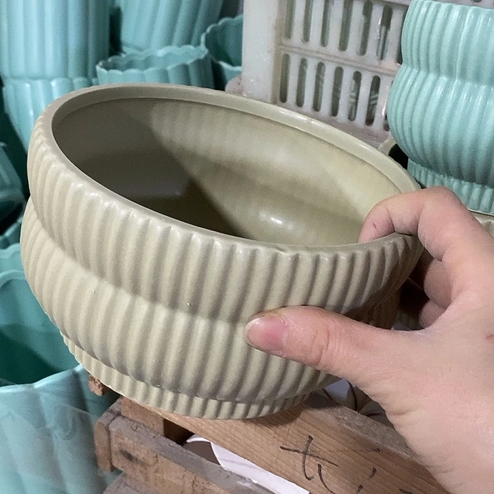 摆件陶陶盆有孔 瑕疵介意勿拍