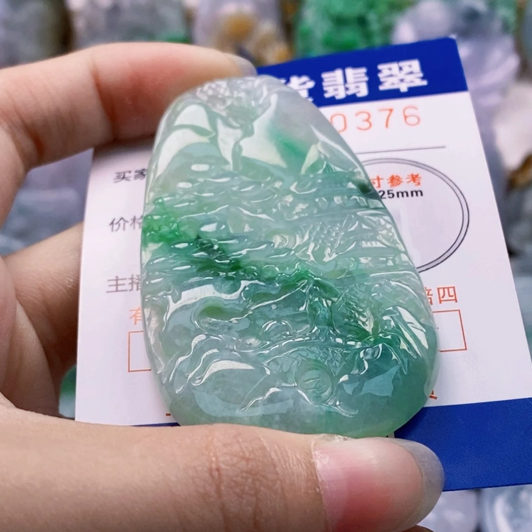 吊坠(不含链)未镶嵌翡翠