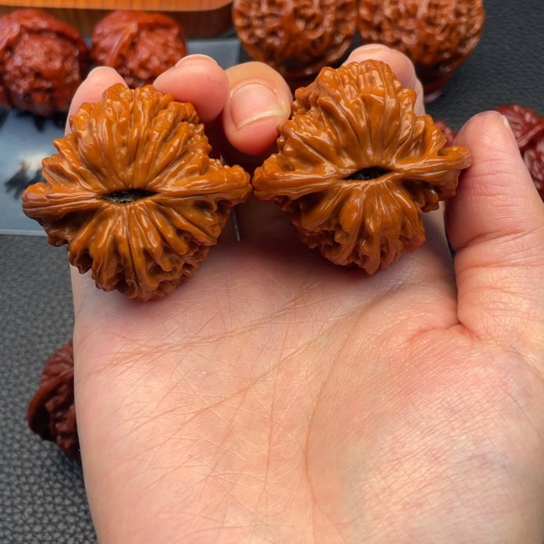 文玩核桃把件A****_四座楼