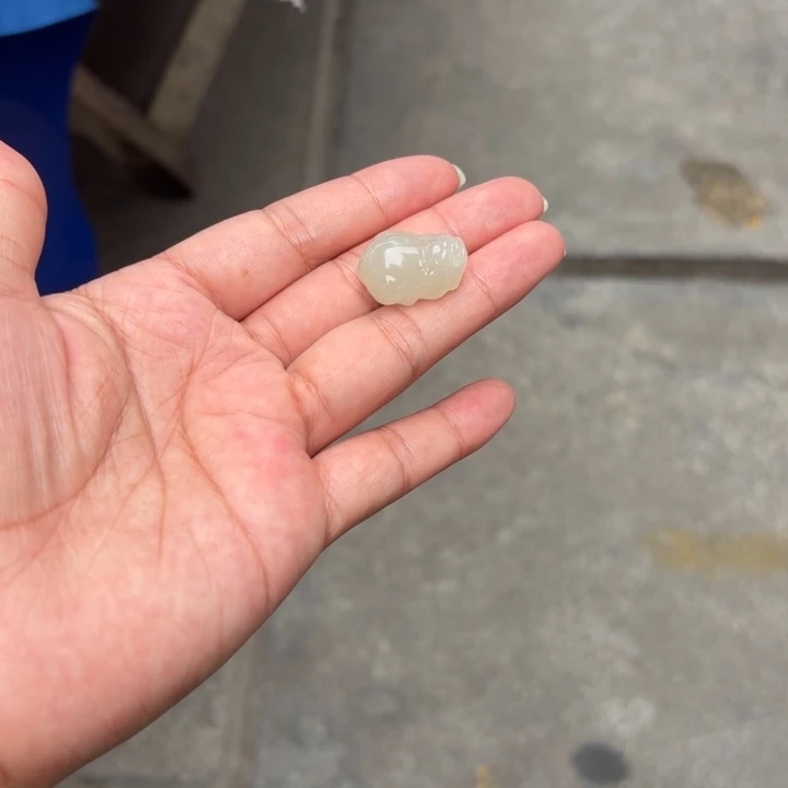 小***儿和田玉未镶嵌吊坠(不含链)