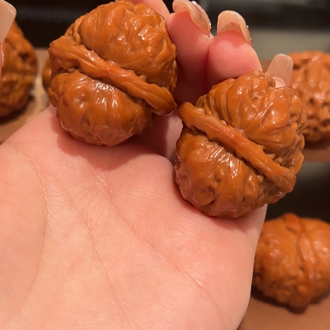 桃核吊坠蛤蟆头 精品740