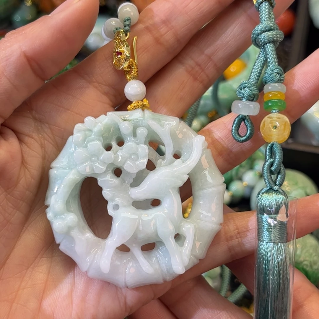 翡翠未镶嵌颈饰待编款