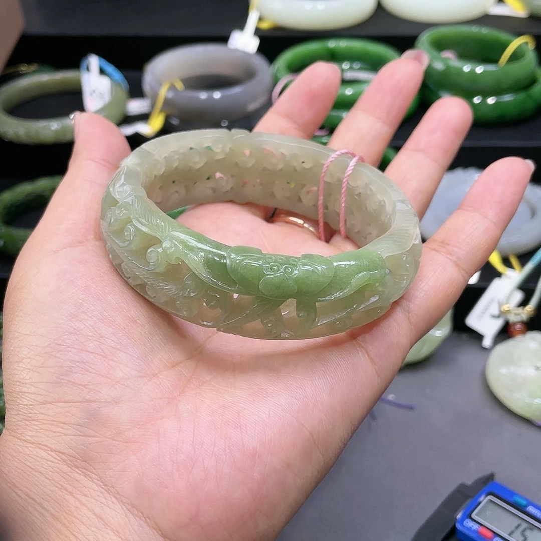 【闪购商品】和田玉手镯65圈口37未镶嵌