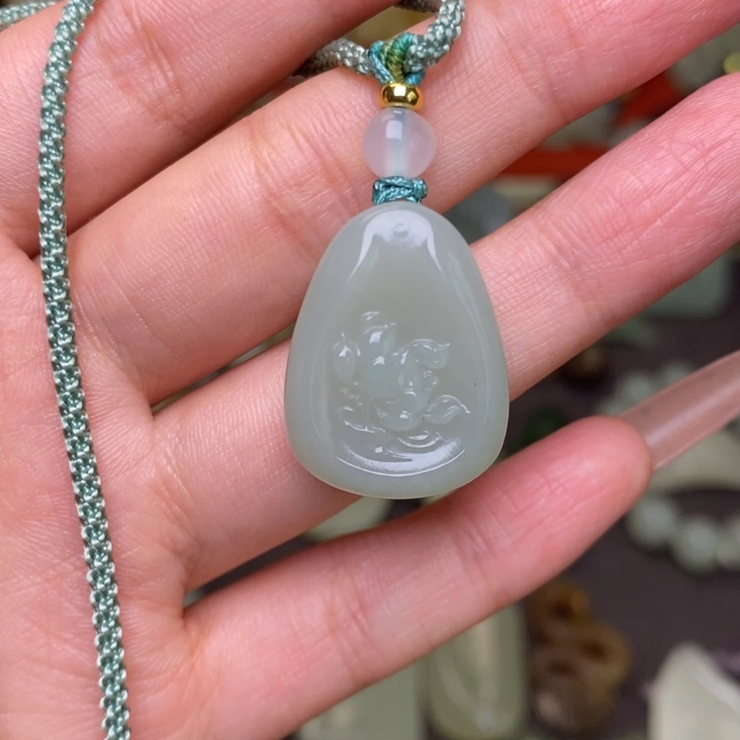 和田玉未镶嵌挂件