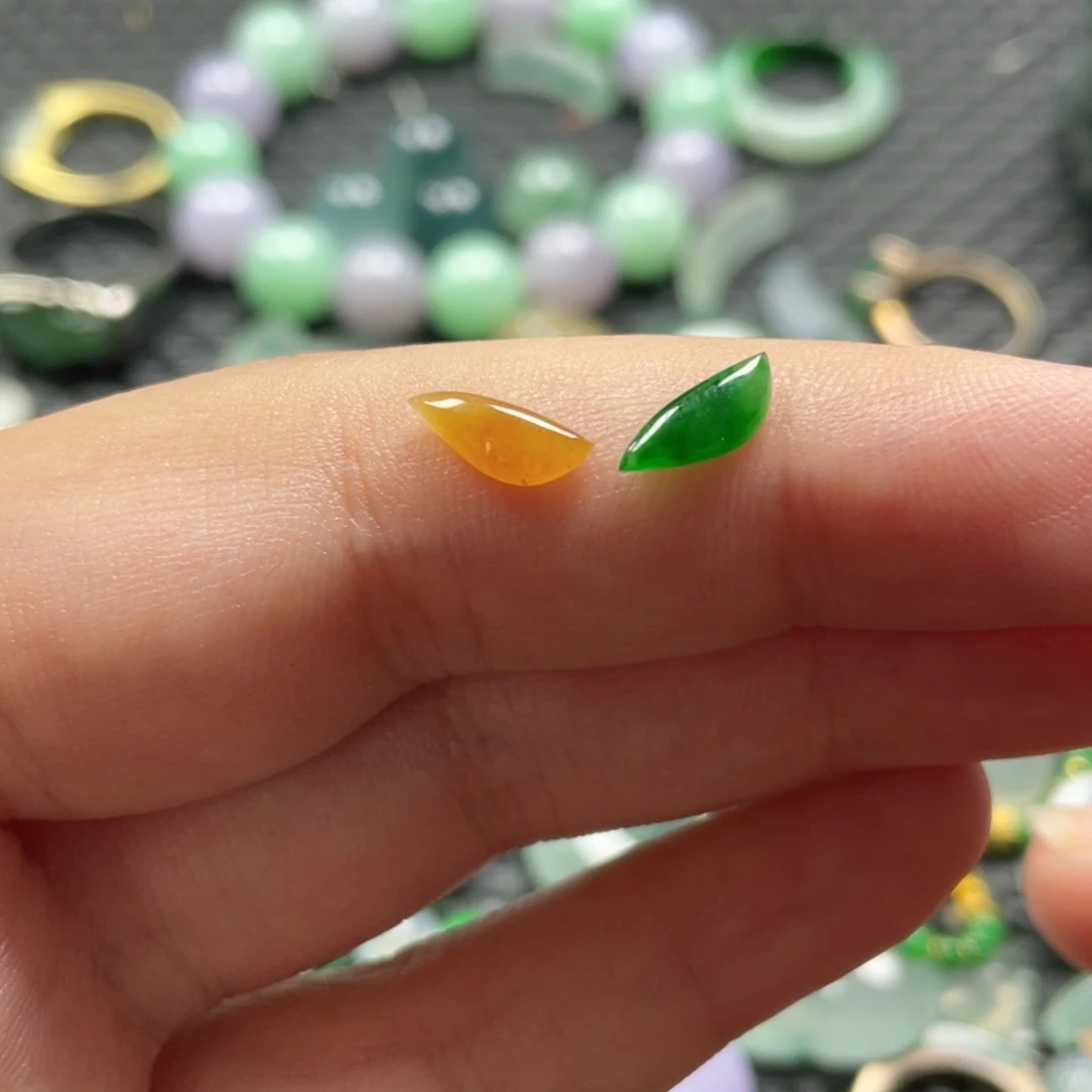 未镶嵌挂件翡翠   翡翠