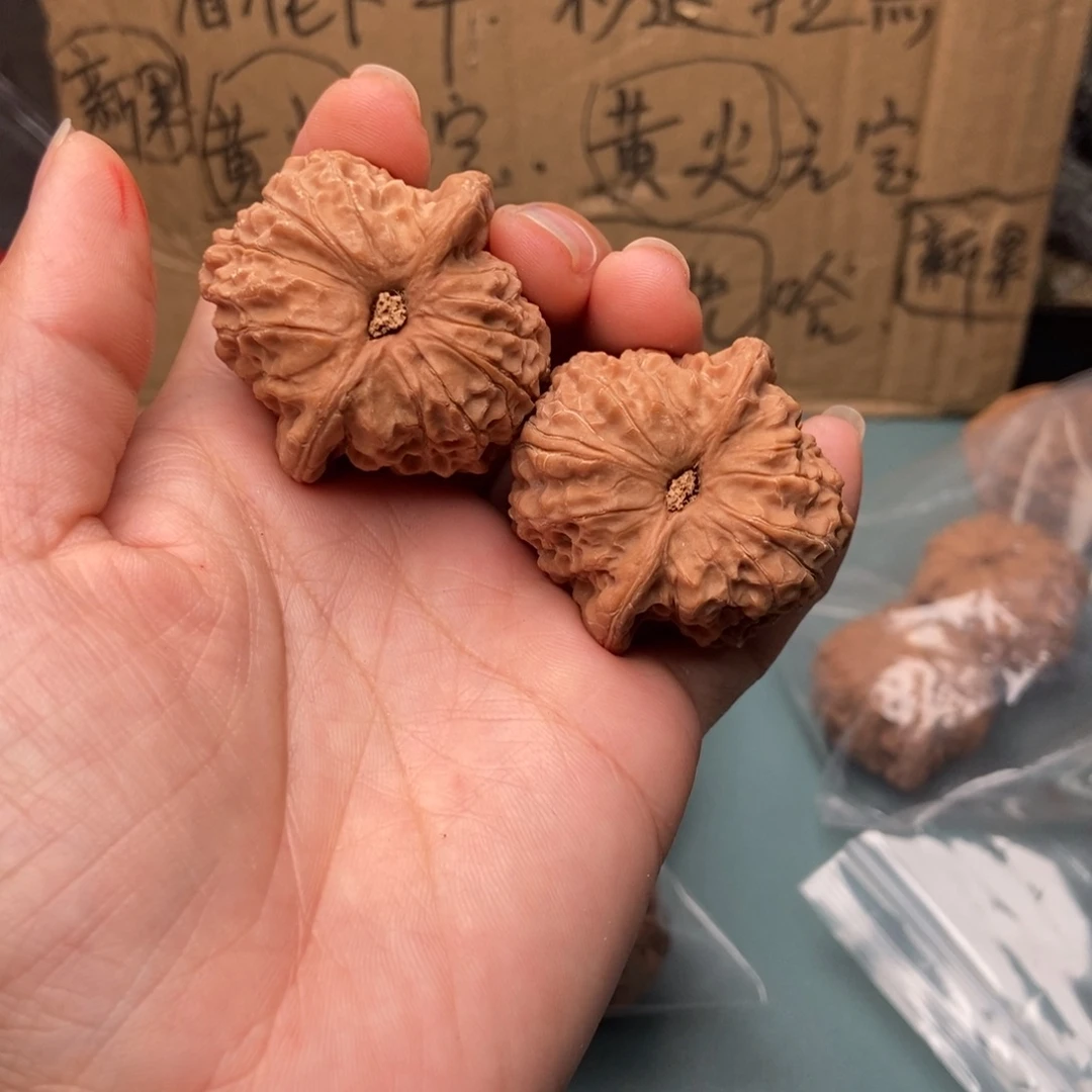 一***一吊坠文玩核桃血麒麟71