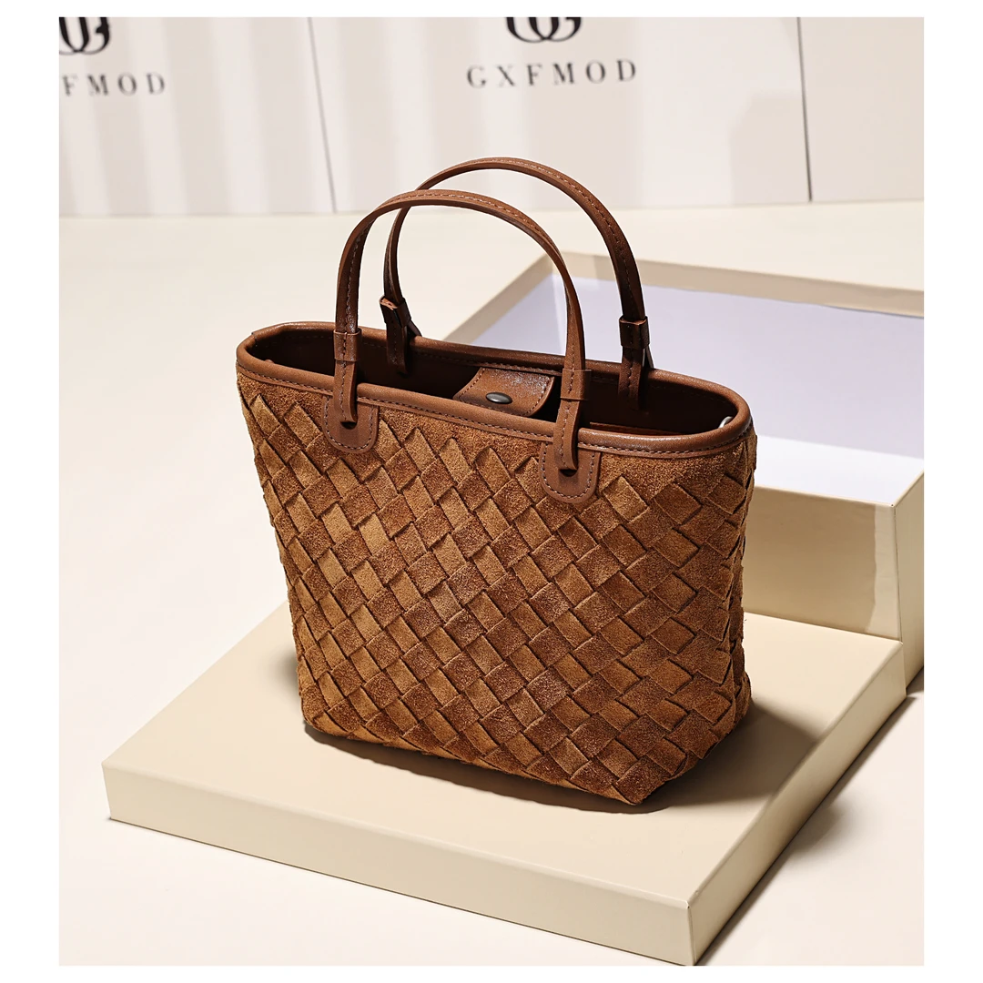 GXFMOD原创设计麂皮绒手工编织手提包女2025秋冬复古通勤水桶包