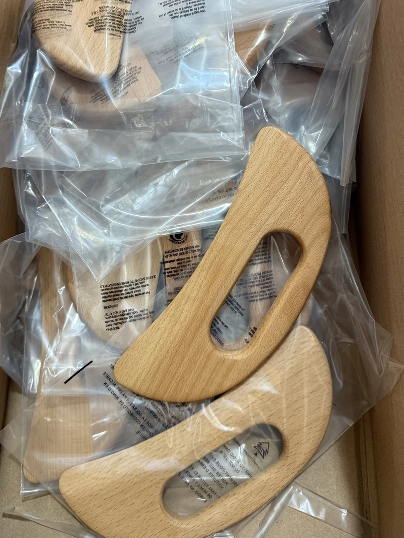 榉木刮痧板手持榉木梳