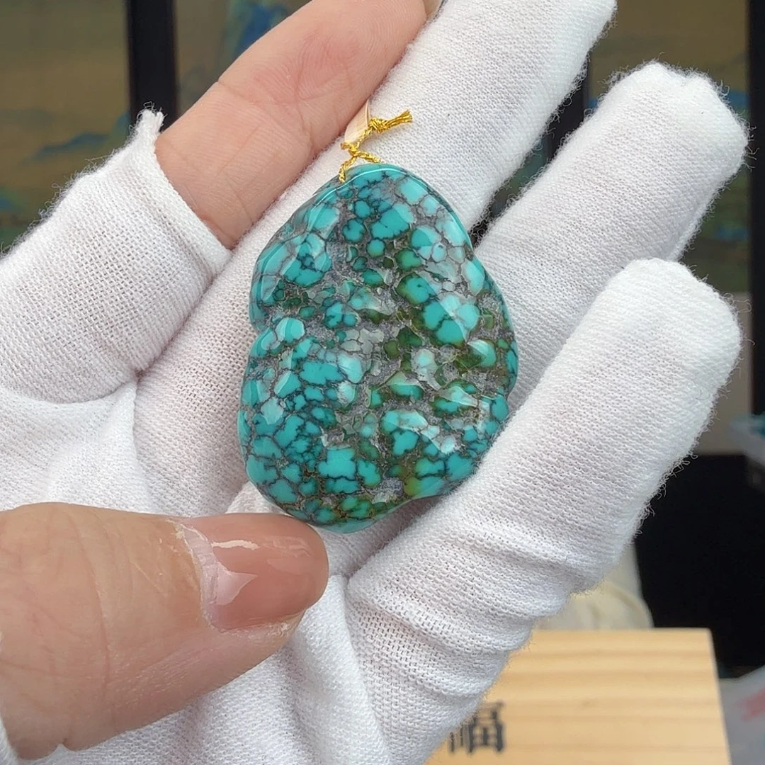 绿松石未镶嵌珠宝奇石