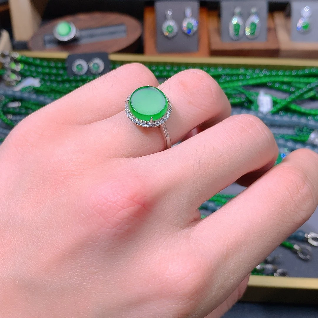 翡翠戒指未镶嵌天然