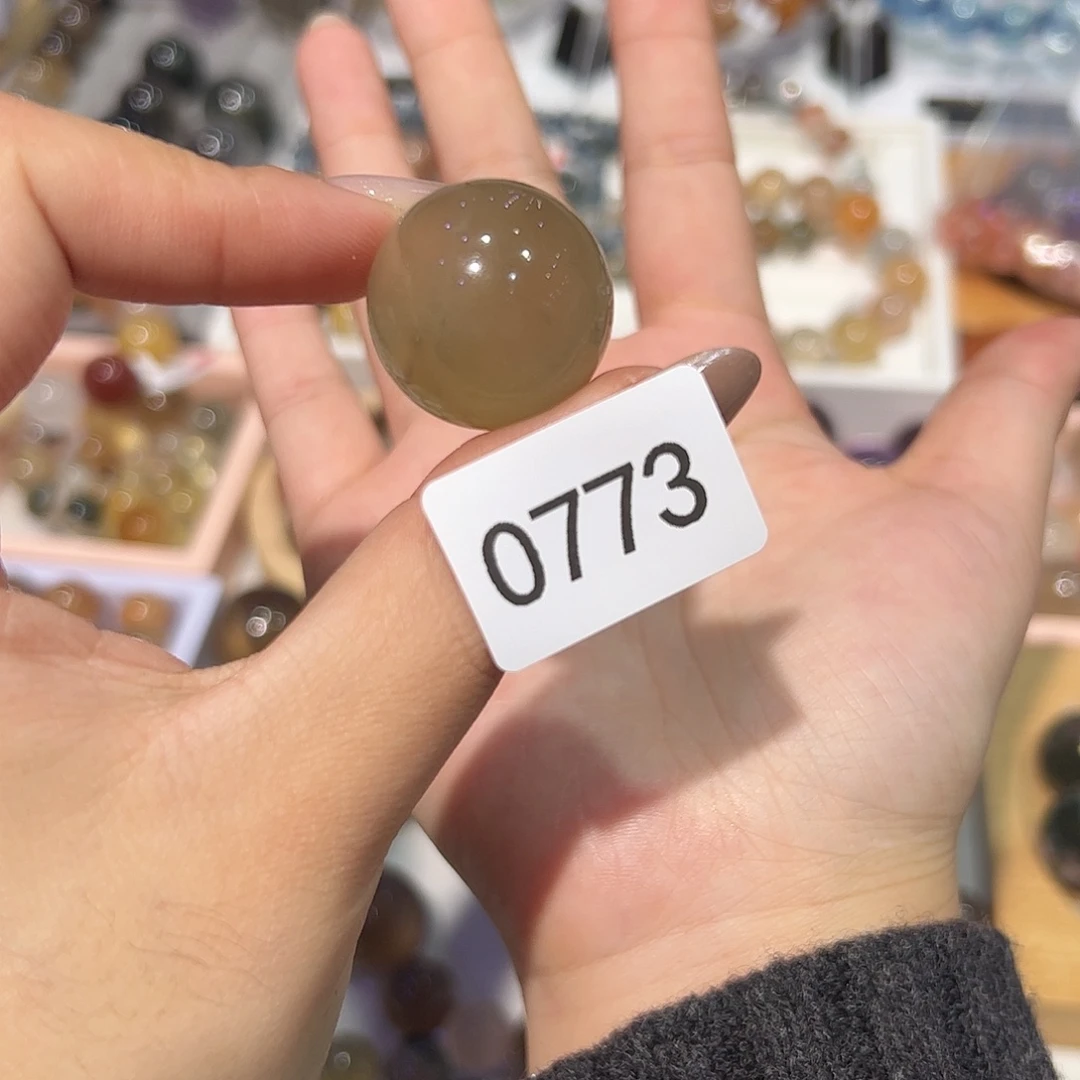 水晶未镶嵌大型摆件（非配饰）