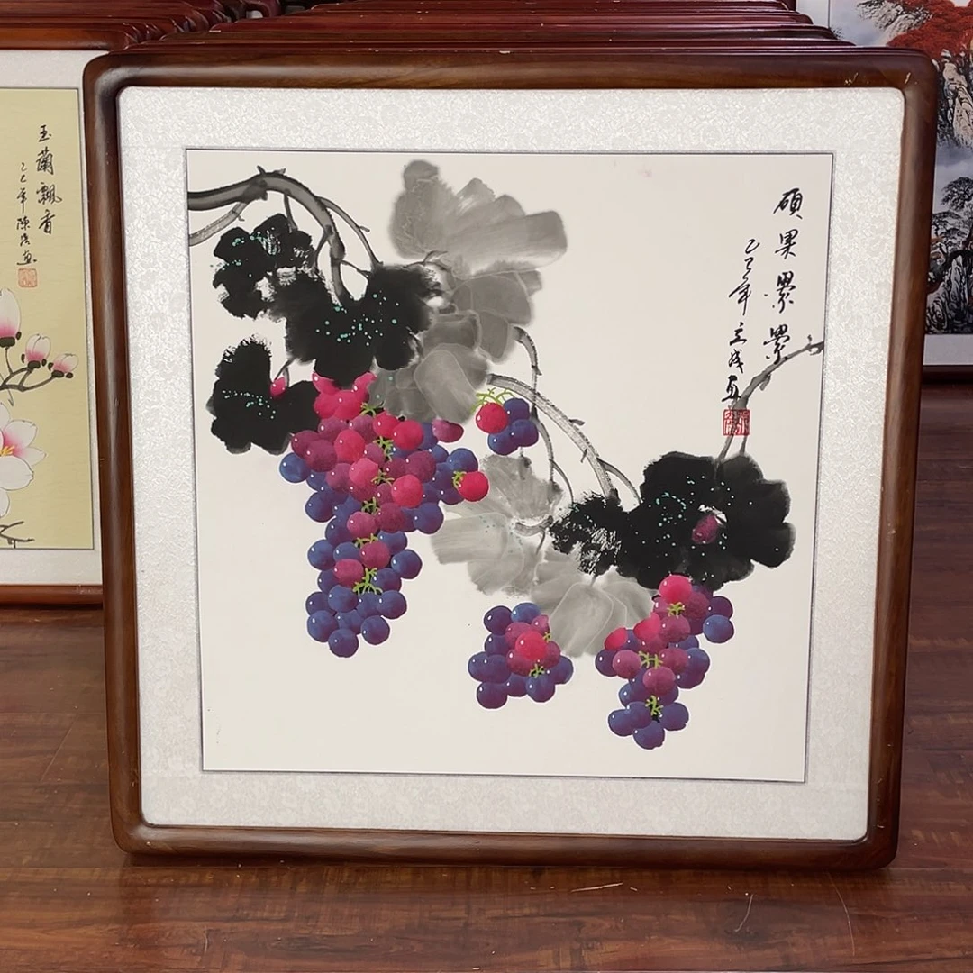 国画带框尺寸63*63厘米