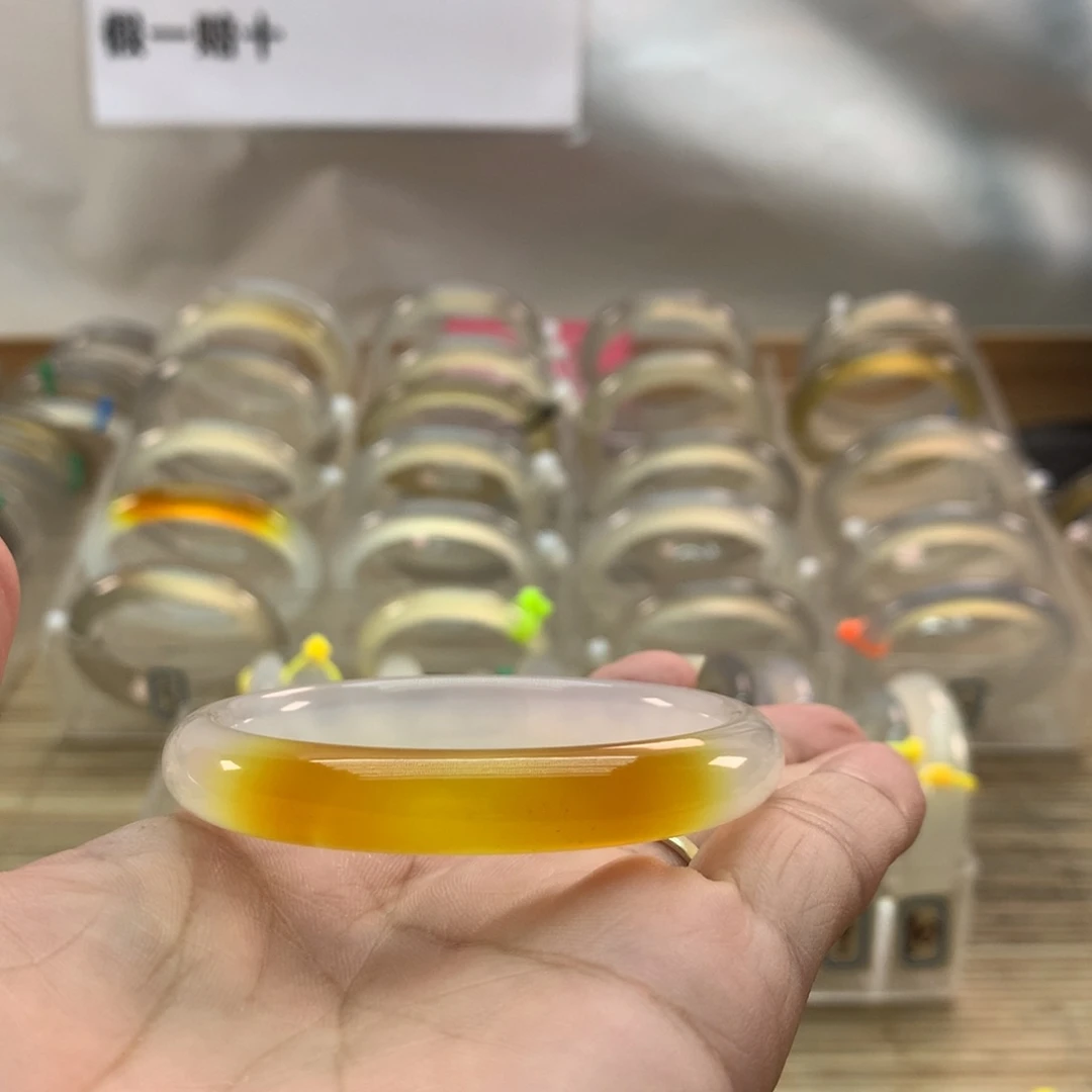 手镯玛瑙/玉髓未镶嵌