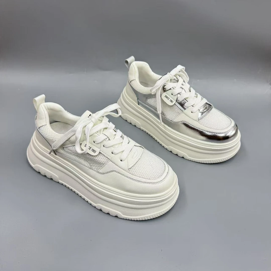 厚底小白鞋女款2025新款轻便透气增高休闲板鞋1221