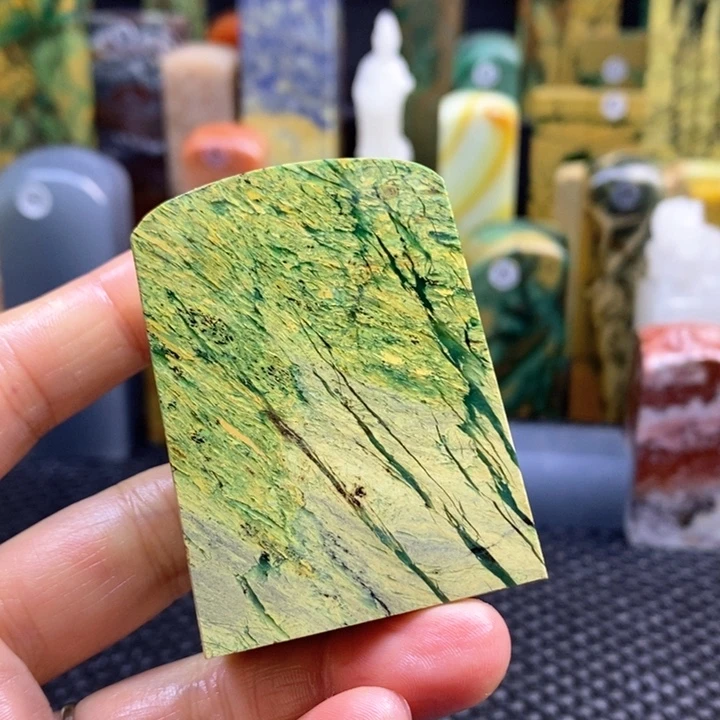 云南石勇*哥青田石印章石