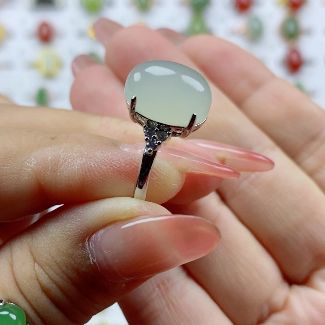 和田玉（白玉）戒指未镶嵌