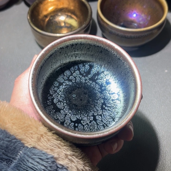 茶盏好想和她谈心聊