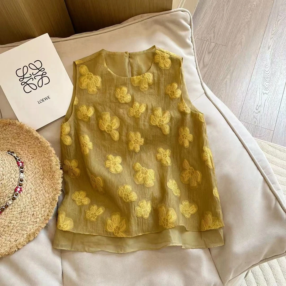 刺绣花朵无袖衬衫女2025新款爆款夏季轻奢高级感减龄洋气背心上衣