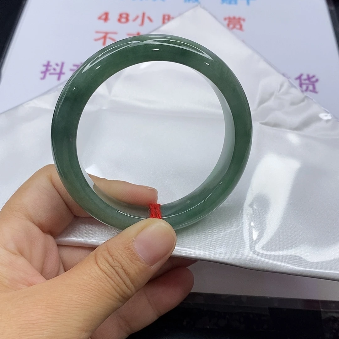 翡翠未镶嵌手镯翡翠