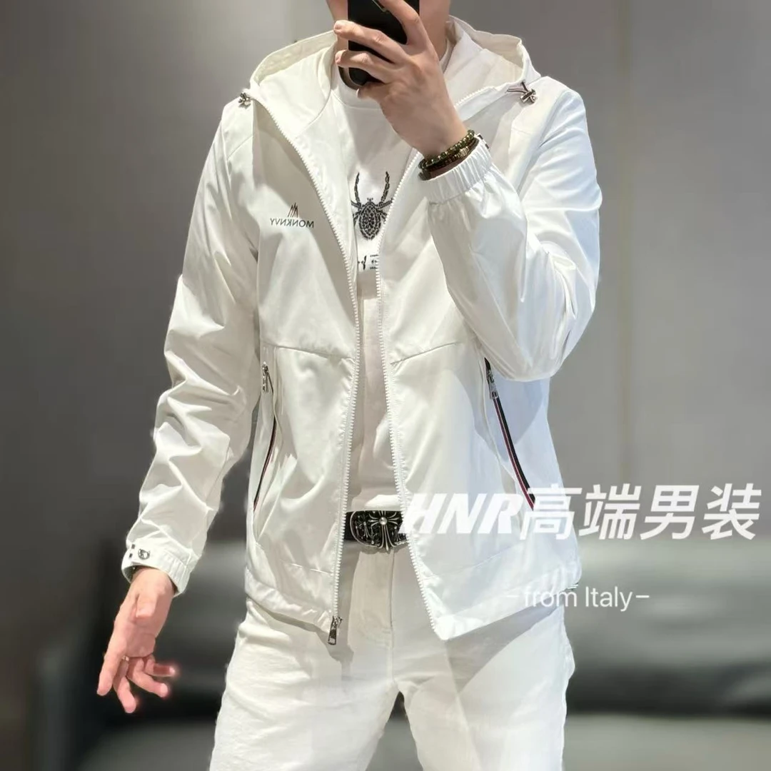 【TBIT 品牌】简约立体修身裁剪三色织带点缀春款连帽夹克25001