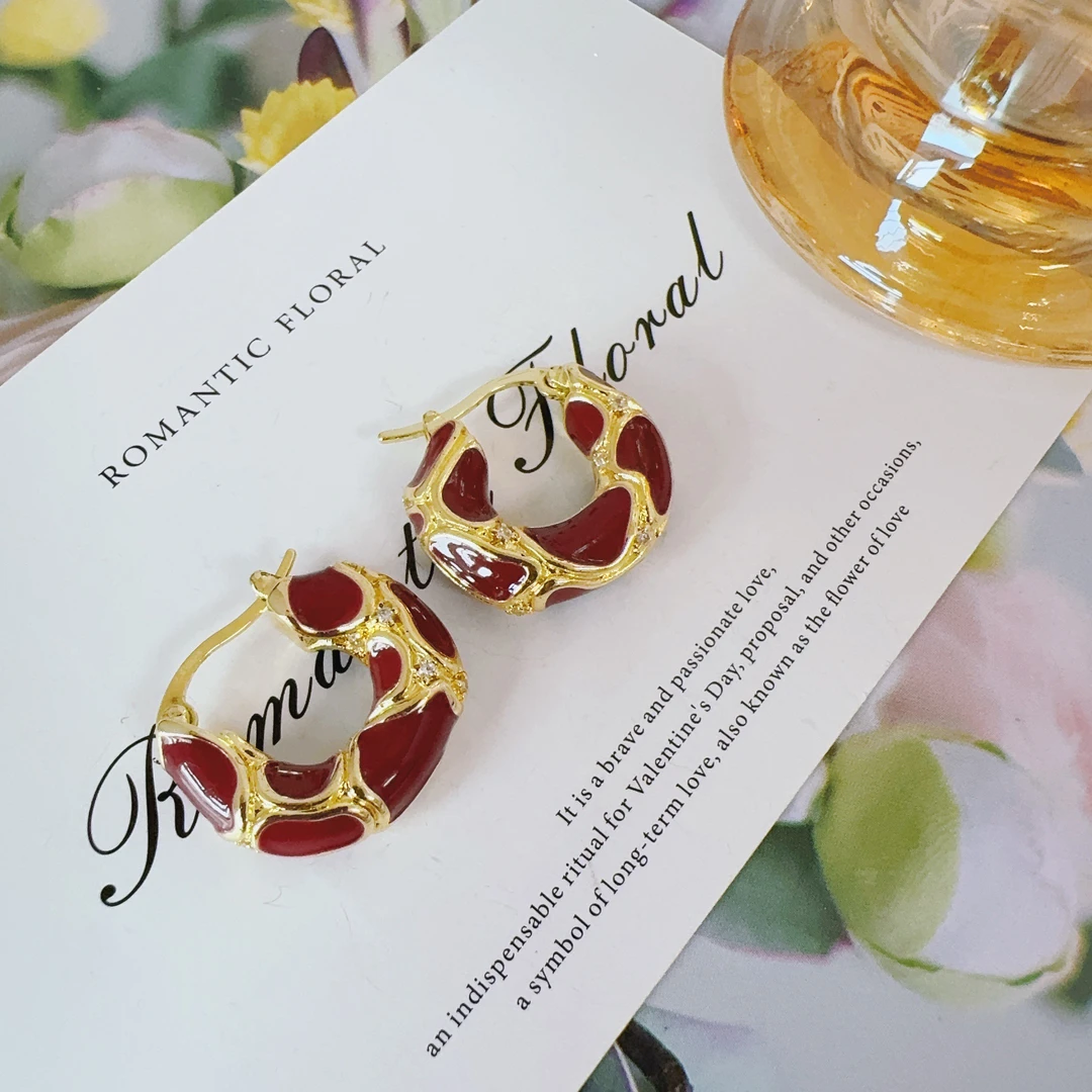 铜合金耳饰 5437熔岩肌理感安可拉红色耳圈