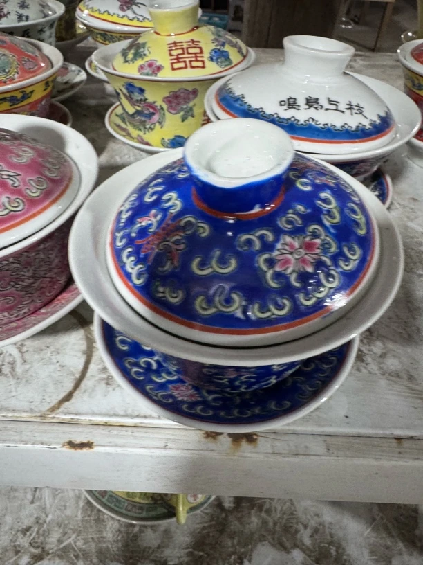 景泰蓝杨莲纹三才盖碗