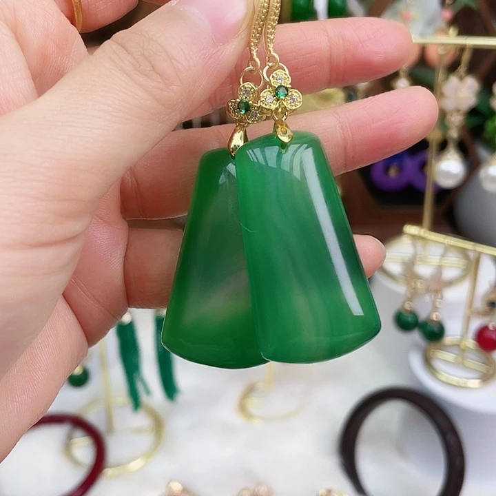 玛瑙/玉髓耳钉合金