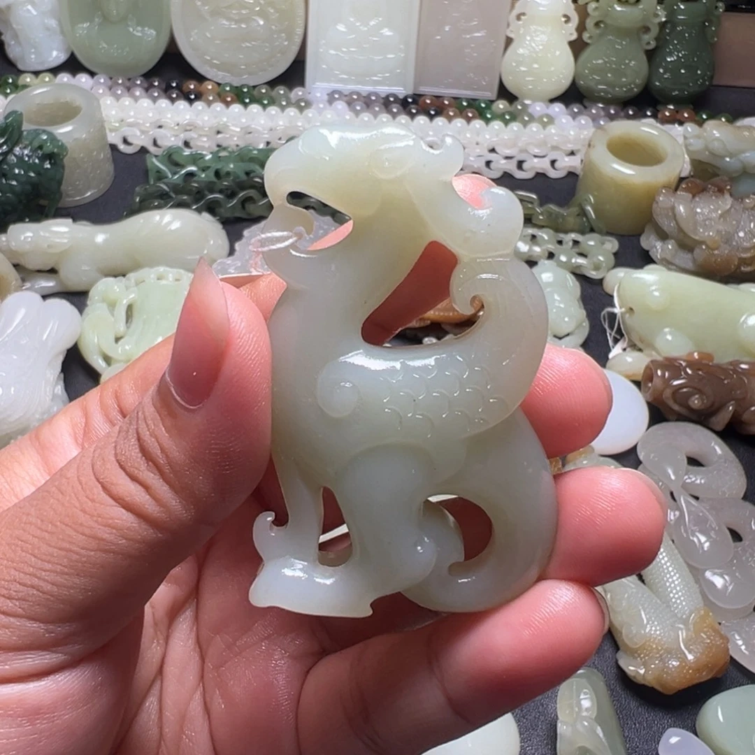 颈饰未镶嵌和田玉