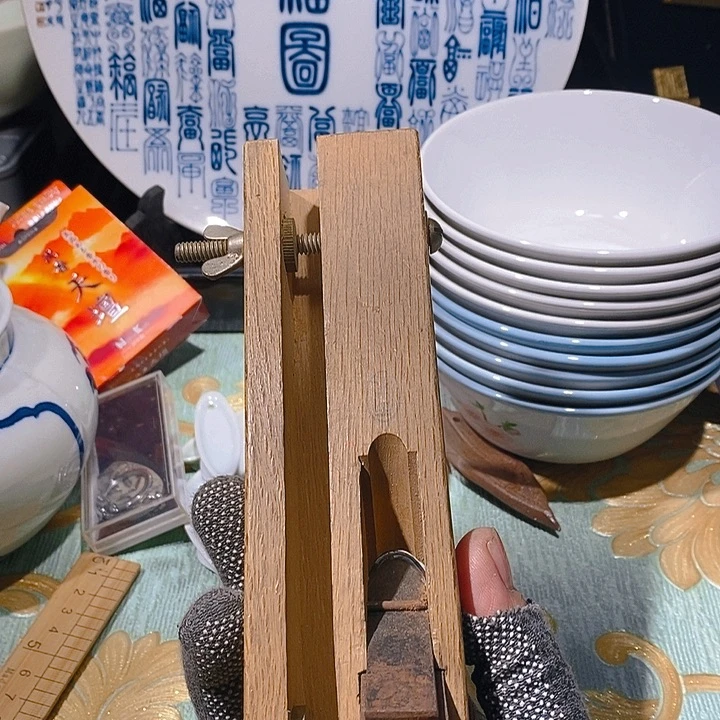 瓷片新年快乐万事如意