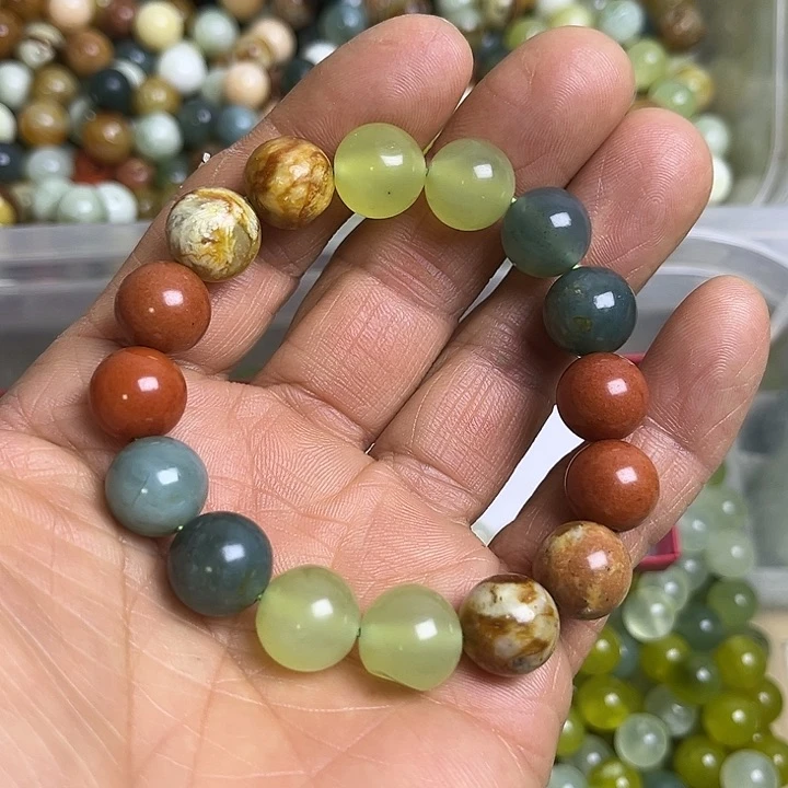 合金蛇纹石玉颈饰