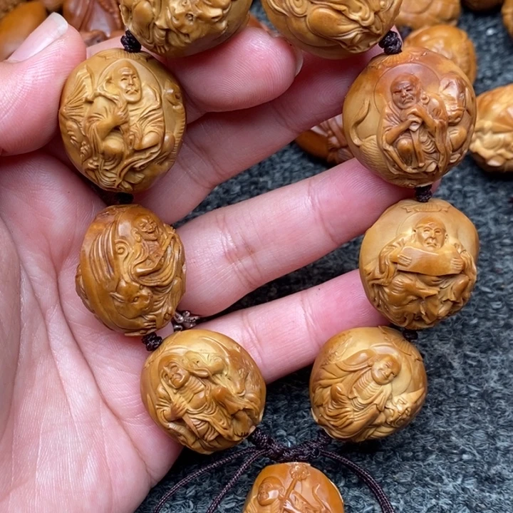 吊坠橄榄核后又来了旅途快乐健健康康